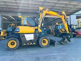 2017 JCB HYDRADIG 110W U4501  - picture0' - Click to enlarge