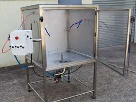 Industrial Bucket Washer Cabinet - picture9' - Click to enlarge