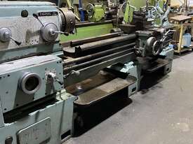 MCD 500 X200 MANUAL LATHE - picture0' - Click to enlarge