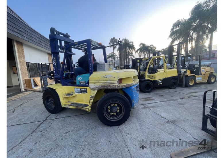 8 Tonne Komatsu Forklift - Hire