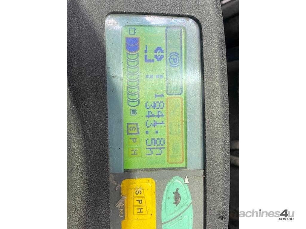 Used 2015 Toyota Toyota 3Wheel Electric Forklift Container Mast 4700mm