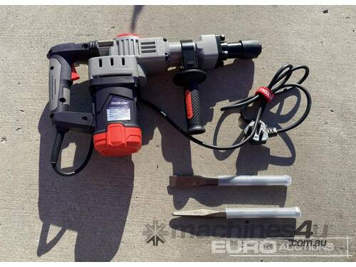 Unused Makute DH35 Demolition Hammer