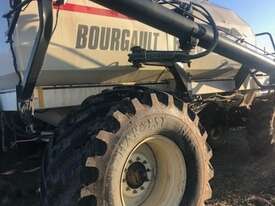 2010 Bourgault 6450 Trailing Air Drills - picture2' - Click to enlarge