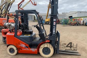 HELI CPQYD25-RC1H/ZSM600-SSFP Toyota Fork Lift 2.5 ton 6mtr Mast