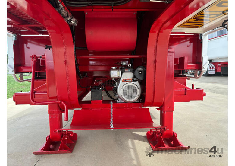 caption Moore R/T Lead/Mid Drop Deck Trailer