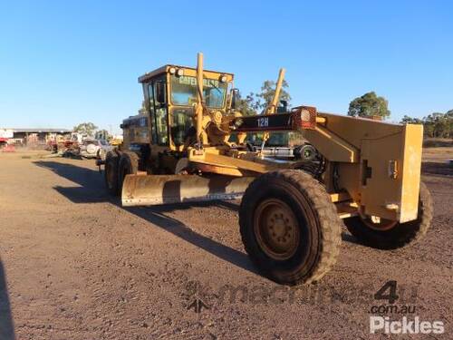 2006 Caterpillar 12H Articulated Motor Grader