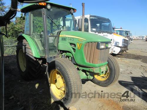 John Deere 5101e