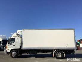 2009 Hino 500 1727 GH Refrigerated Pantech - picture2' - Click to enlarge