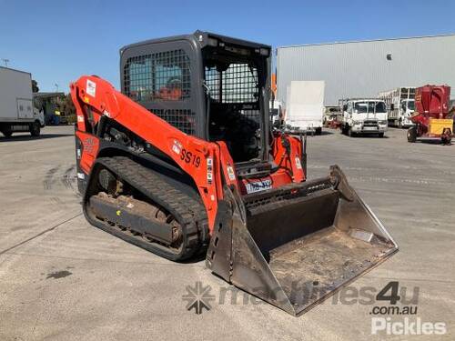 2020 Kubota SVL65-2 Skid Steer (Rubber Tracked)