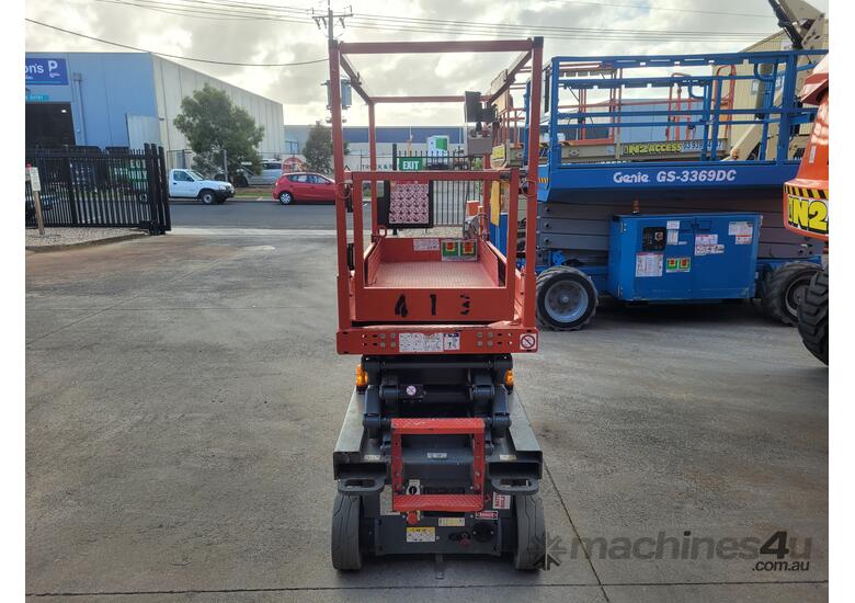 caption SkyJack 3219 Elcectric Scissor lift