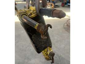 PNEUMATIC ROCK DRILL  - picture0' - Click to enlarge