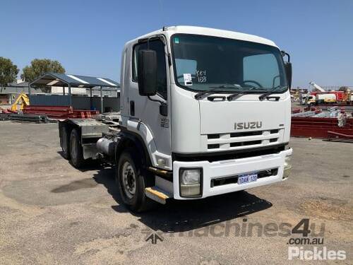 2008 Isuzu FVZ Cab Chassis Space Cab