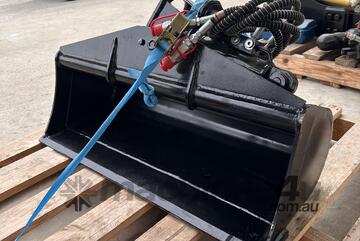 Tilting Mud Bucket 900mm - 1.5 - 2.5 T Excavators