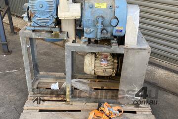 Mixer drive flame proof ex rated motor underdriven worm gearbox Renold 101