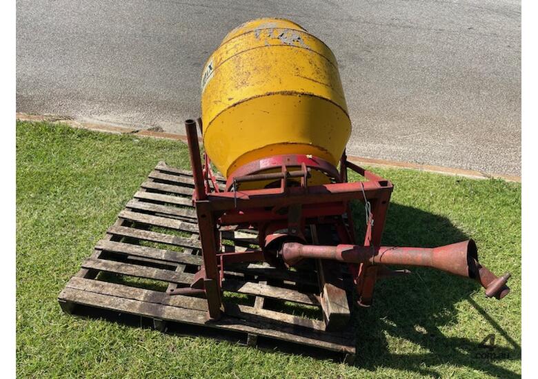 Used TEAGLE Cement Mixer Teagle 3PL PTO Concrete Equipment in