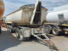 F M Engineering 5 Axle Tipper - picture0' - Click to enlarge