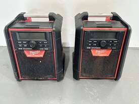 Milwaukee Cordless Work Radios - picture2' - Click to enlarge