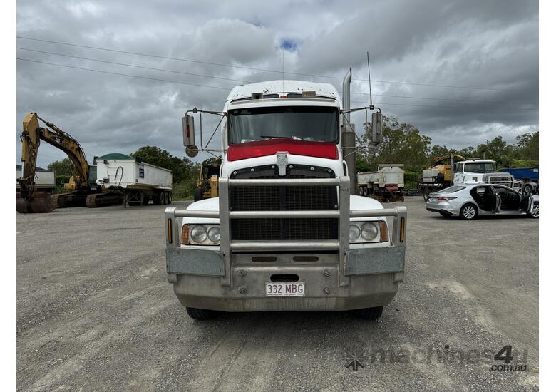 Buy Used 2000 Kenworth 2000 Kenworth T401 Prime Mover Trucks in ...