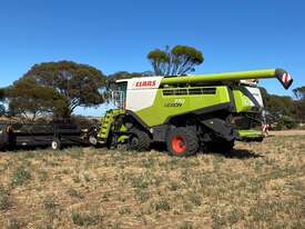2017 CLAAS Lexion 770TT + 2017 MacDon FD 75 45' - FOR AUCTION! - picture0' - Click to enlarge