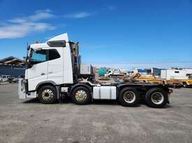 2017 Volvo FH16 Prime Mover Sleeper Cab - picture2' - Click to enlarge