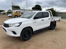 2018 TOYOTA HILUX SR UTE - picture1' - Click to enlarge