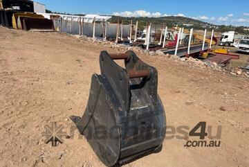 Trenching Bucket 470mm 50mm pin