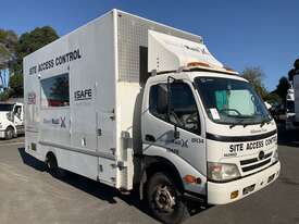 2009 Hino 300 series Mobile Site Office - picture0' - Click to enlarge