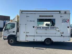 2009 Hino 300 series Mobile Site Office - picture2' - Click to enlarge