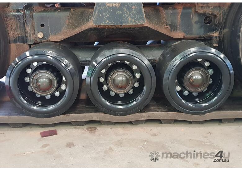 caption Camso Mid-Roller AGCO MT800/MT700 wide - Poly