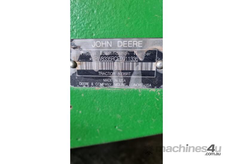 caption John Deere 8335 RT