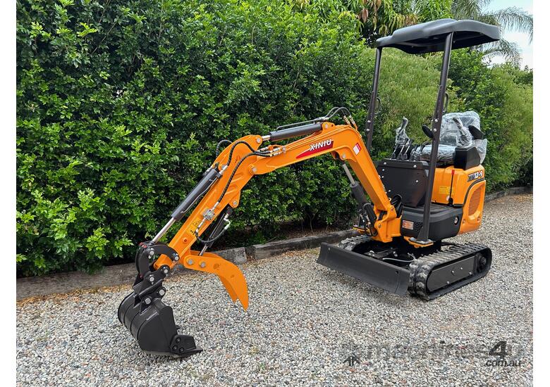 caption NEW upgrade NEW RHINOCEROS XN12-9 EXCAVATOR KUBOTA DIESEL ENGINE