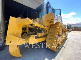 CAT D8R Track Type Tractors - picture1' - Click to enlarge