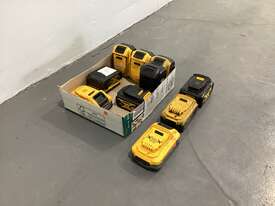 DeWalt 18V batteries - picture0' - Click to enlarge