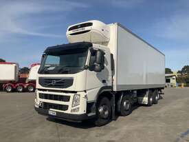 2014 Volvo FM 330 Refrigerated Pantech (Day Cab) - picture1' - Click to enlarge