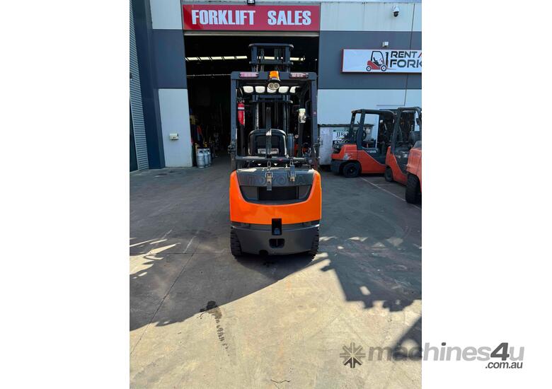 2015 Deluxe Toyota Forklift