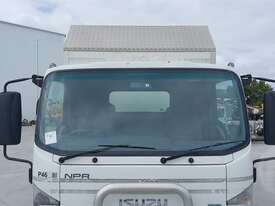 Isuzu NPR275 - picture0' - Click to enlarge