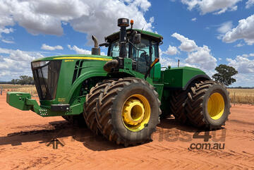 John Deere 9470R with Horwood Bagshaw Bucket FWA/4WD Tractor