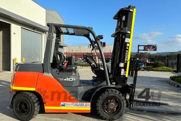 Wollongong Forklift: As New 2019 Toyota 4T Diesel, 2-Stage Standard Mast, 4m Lift!