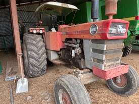 Massey Ferguson 1100 - picture2' - Click to enlarge