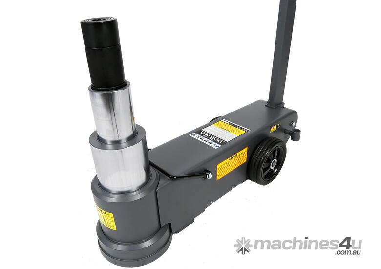 caption BORUM 50 Tonne 2-Stage Truck Jack Air Actuated