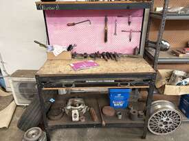 Workbench - picture2' - Click to enlarge