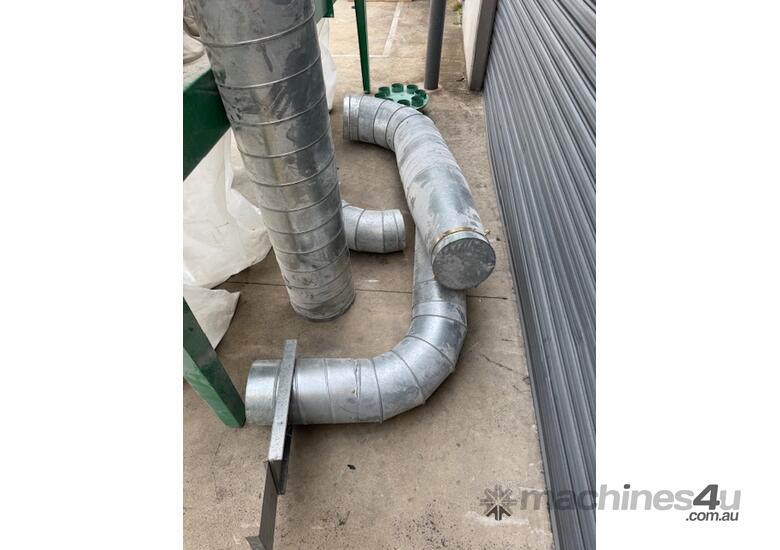 caption Powerful 10HP Dust extractor