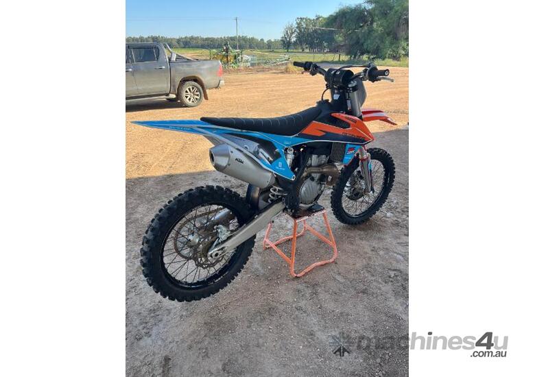 caption 2020 KTM SXF350
