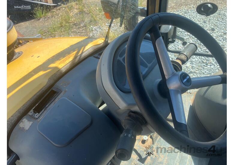 caption 2008 Komatsu WB97R-5E0 Backhoe/ Loader