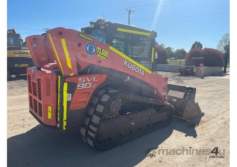 caption 2016 Kubota Svl90-2
