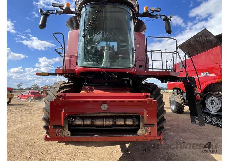 2013 Case IH 8230 Header & Front