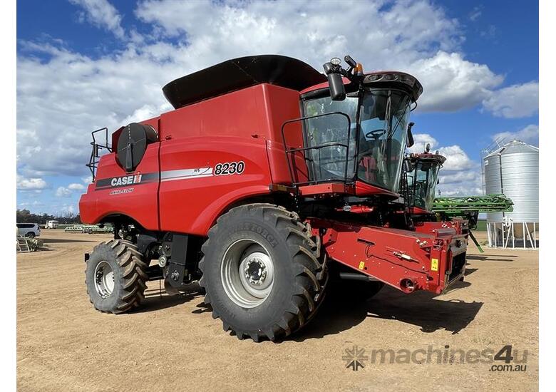 2013 Case IH 8230 Header & Front