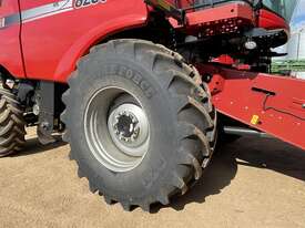 2013 Case IH 8230 Header & Front - picture2' - Click to enlarge