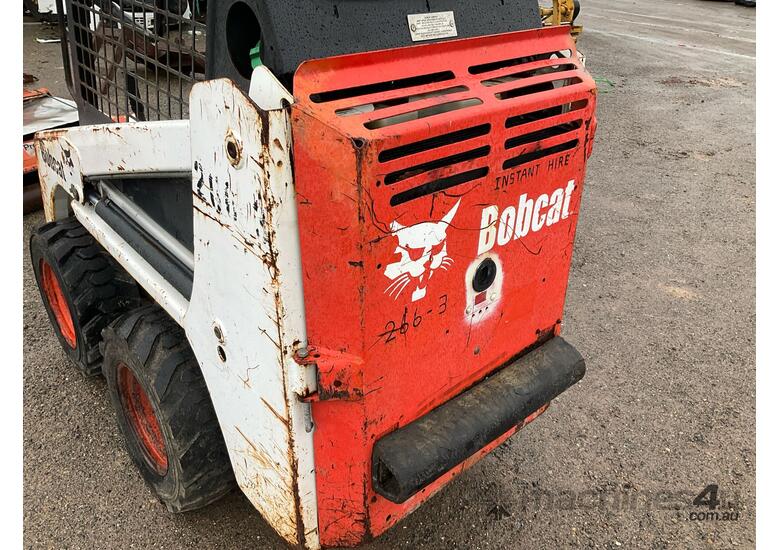 caption Bobcat 463 Wheeled Skid Steer