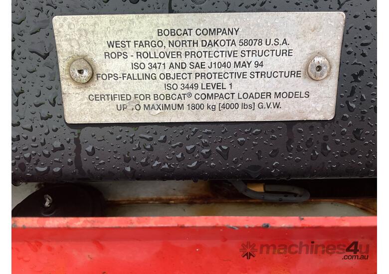 caption Bobcat 463 Wheeled Skid Steer